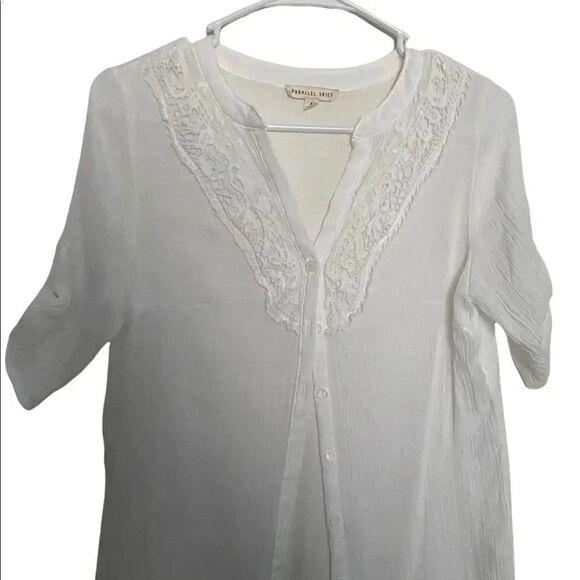 Parallel Skies White Button Up Blouse with Lace Trim Neckline - Picture 1 of 4